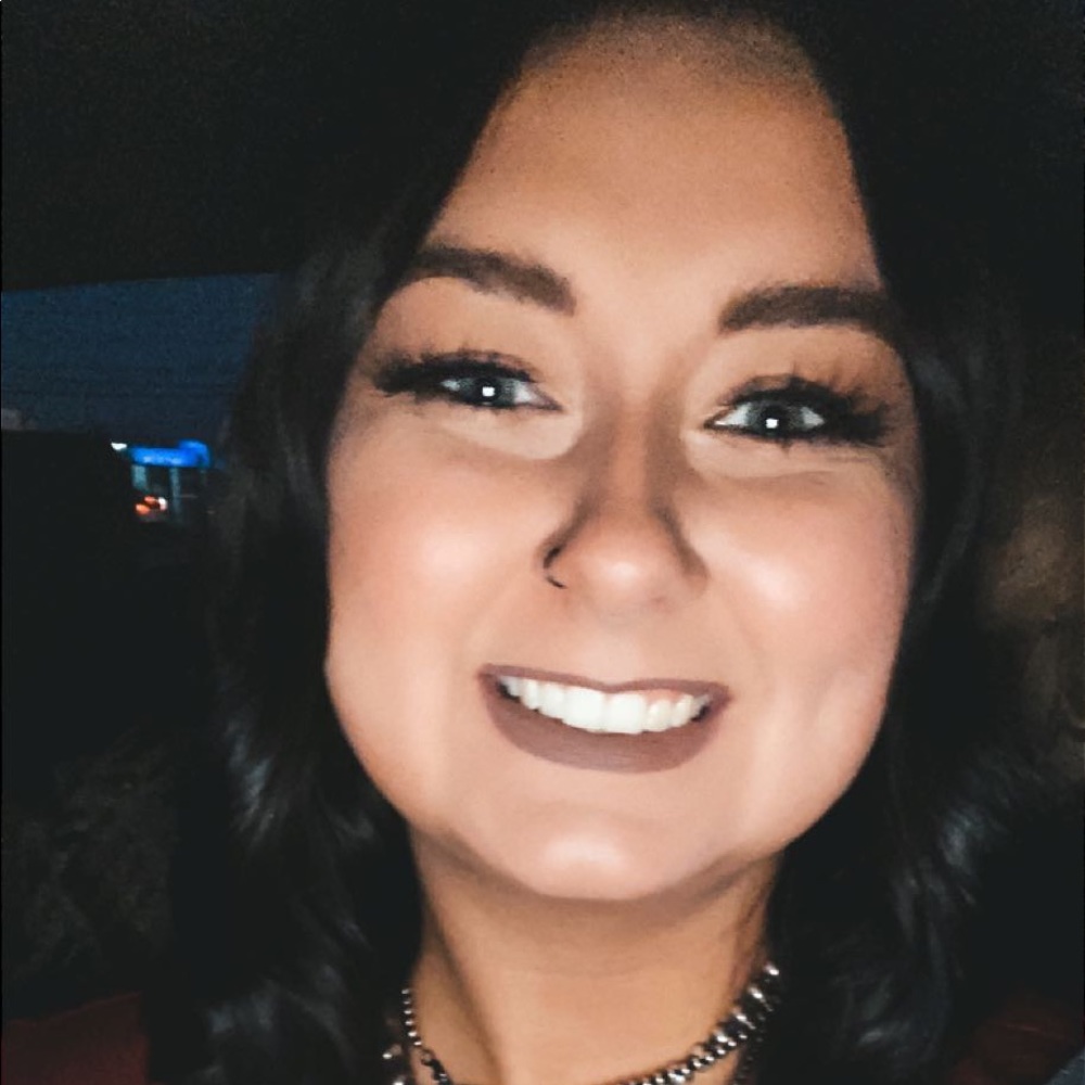 Meet your Posher, Alycc